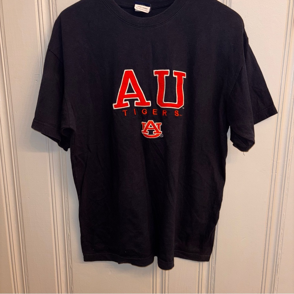 Auburn University old varsity brand vintage women large T-shirt appliqué logo